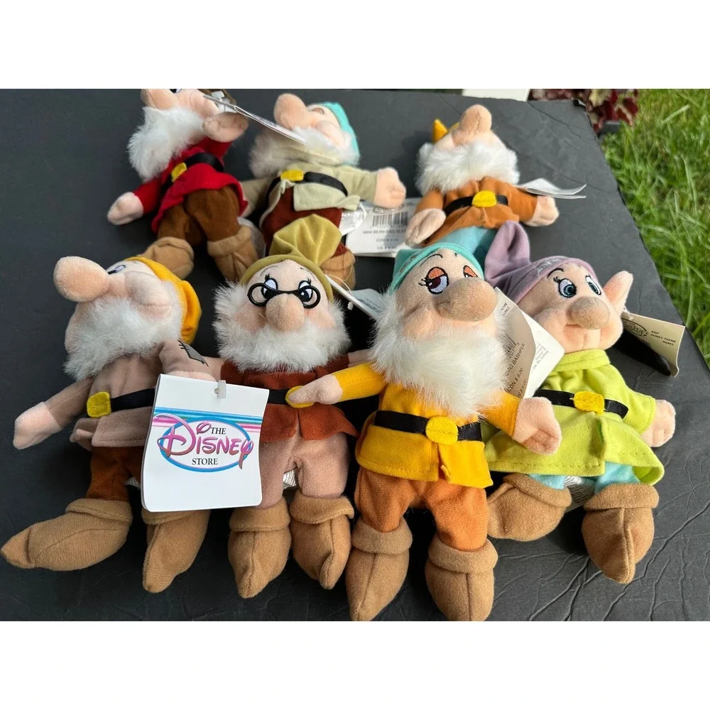 Disney Store Snow White Seven Dwarfs Mini Bean Bag Plush Set Vintage 8 Inch NWT